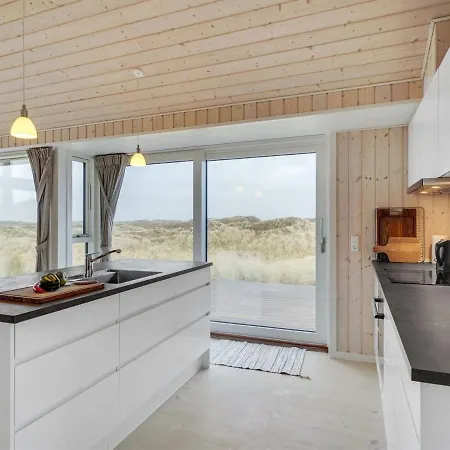 Marjorie - 400m From The Sea By Interhome *